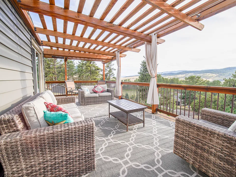 234 Greenwood Dr