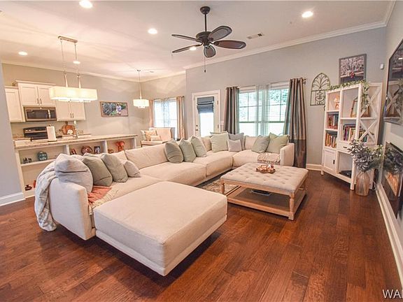 4th image of 4113 Lakepoint Dr