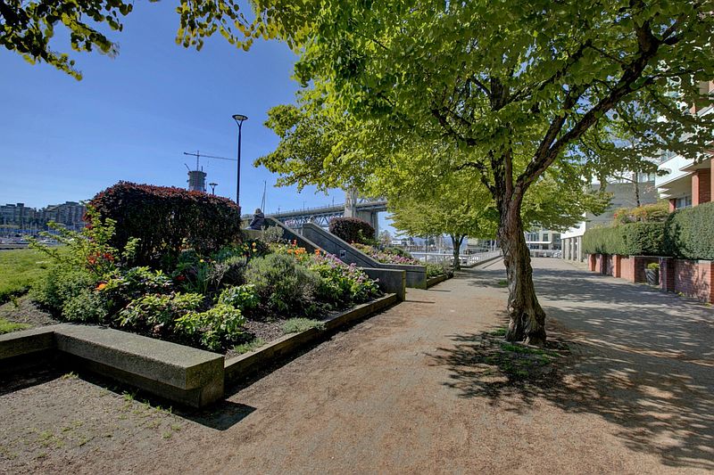 Vancouver Apartment for rent - 2 Bedrooms — photo 40