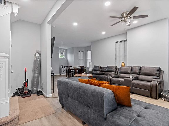 4th image of 118 Stewart Ave