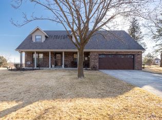 2101 S 18th Ave, West Bend, WI 53095