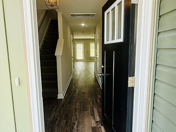 2nd image of 8115 King Rd