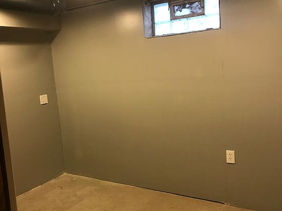 Basment bedroom 4