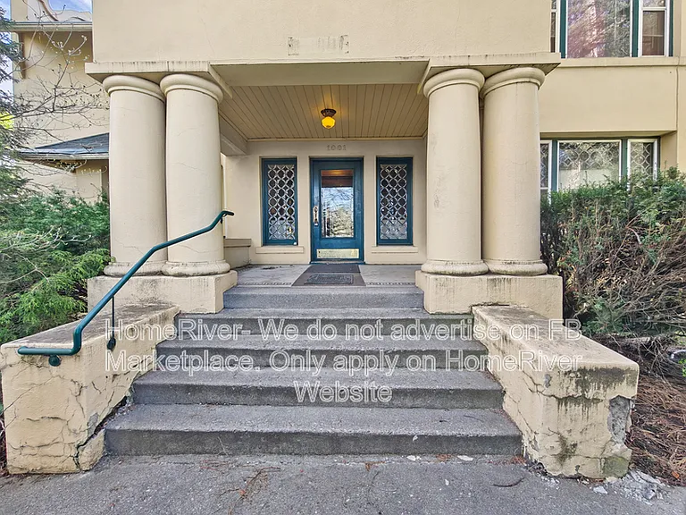 1001 S Monroe St #8 — Photo 17