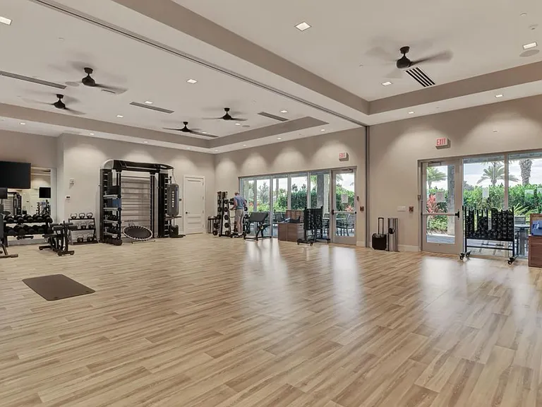 4725 Tortona Ct — Photo 26