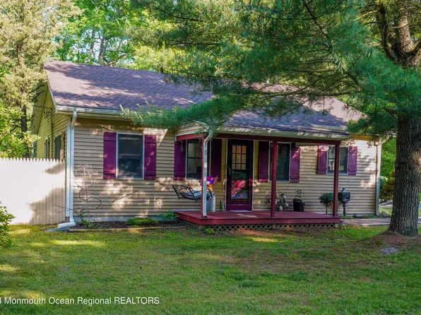 37 Cranberry Canners Road, New Egypt, NJ 08533