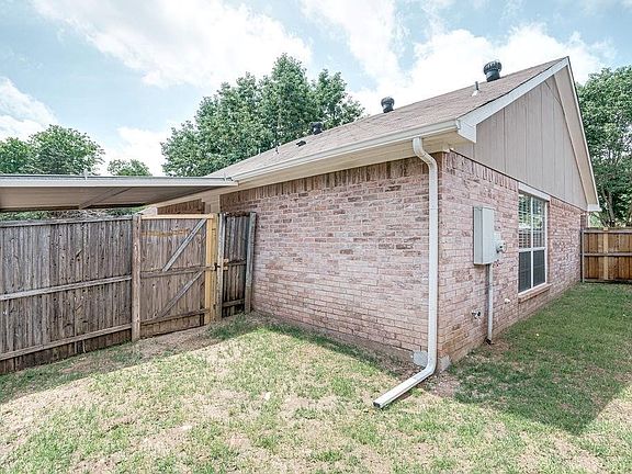 4th image of 2767 Oak Bend Ln