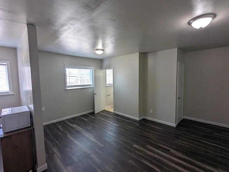 3104 Woodson Rd #8 — Photo 8