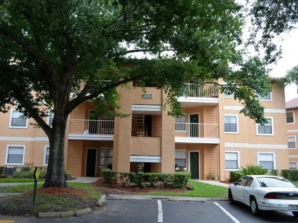 3016 Parkway Blvd APT 210, Kissimmee, FL 34747