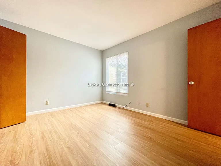 1649 12th Ave #8 — Photo 22