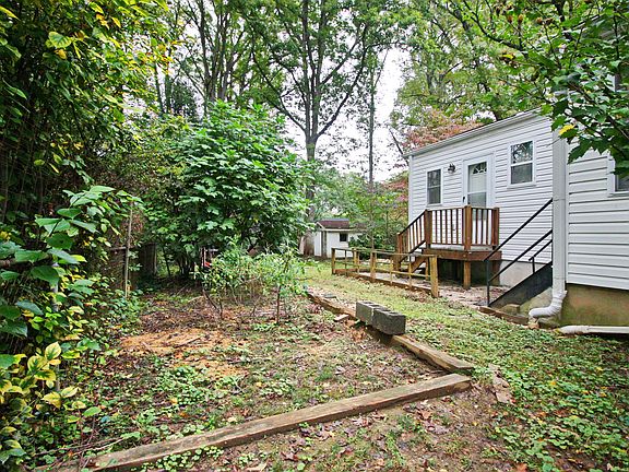 3rd image of 3107 Plyers Mill Rd