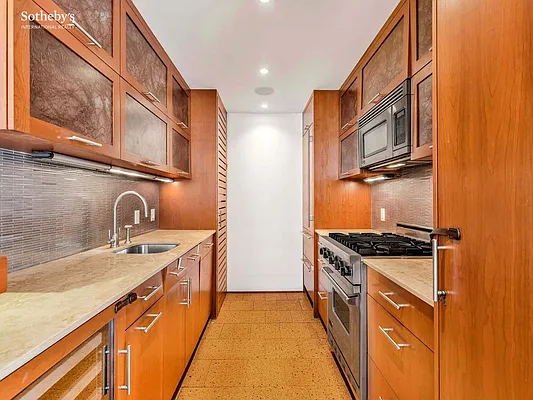 Sold by Sotheby's International Realty | media 12