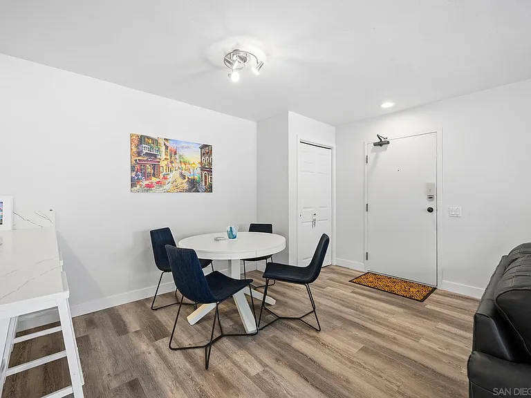 8324 Regents Rd #1G — Photo 4