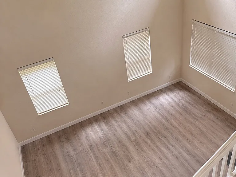 17581 Holly Oak Ave — Photo 5