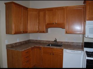 1617 E High St, Davenport, IA 52803