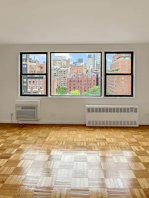 Rented by R New York | media 3