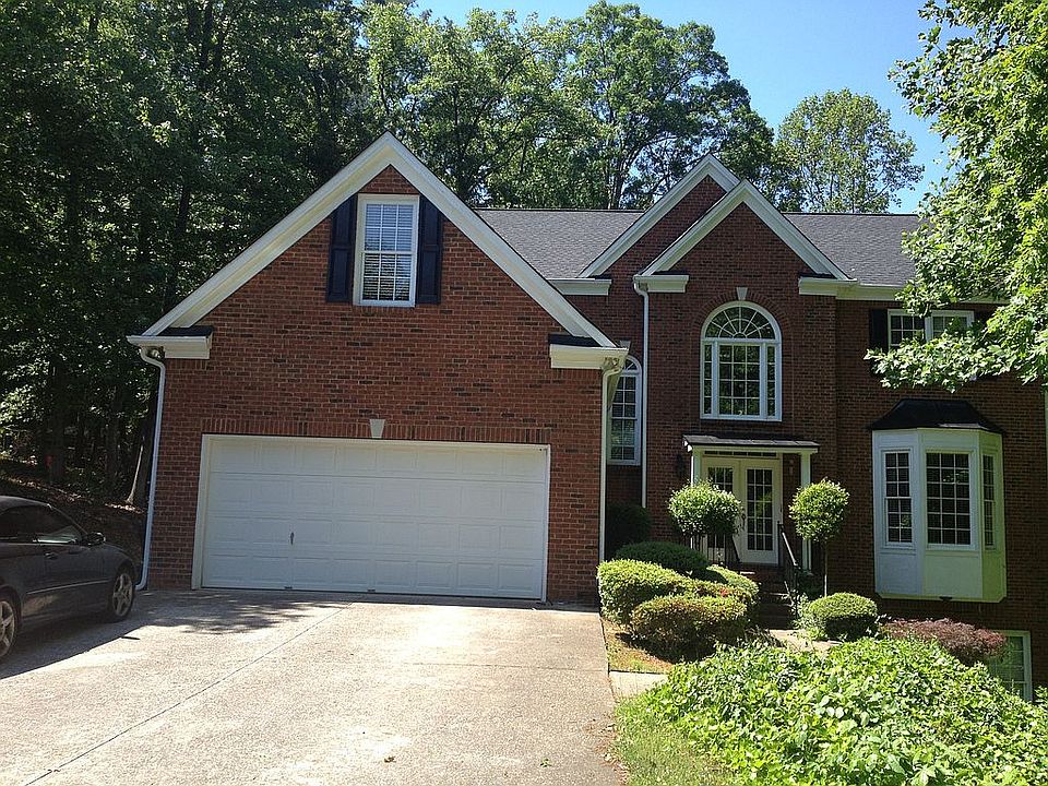 Front 100 ft from street