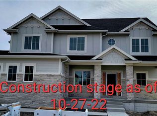 17532 Berkshire Pkwy, Clive, IA 50325