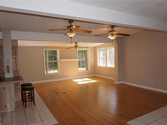 5th image of 5417 Stratemeyer Dr