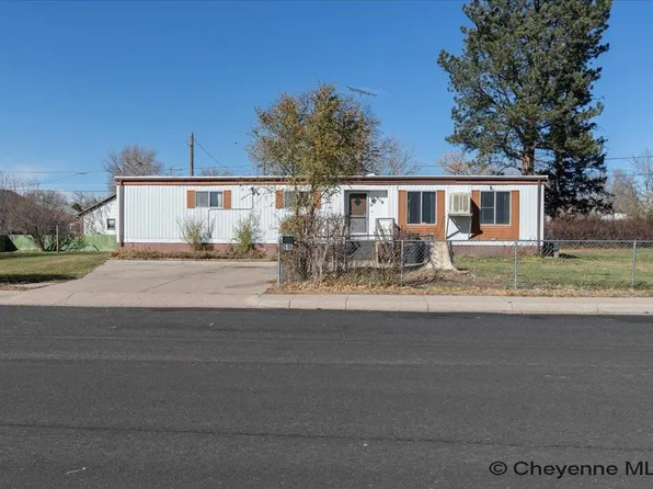 516 E 4th St, Cheyenne, WY 82007