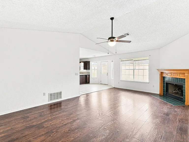 4278 W Patrick St — Photo 5