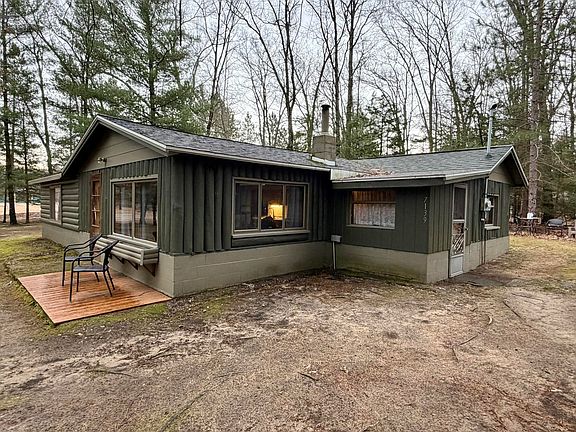 3rd image of 7139 W Five Mile Rd