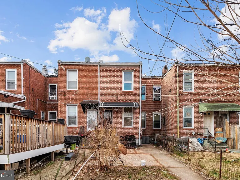 2828 Lake Ave — Photo 22