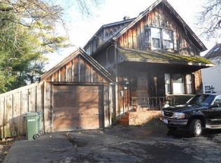 87 Locust Rd, Winnetka, IL 60093