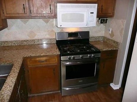 2nd image of 3598 Vinyard Way