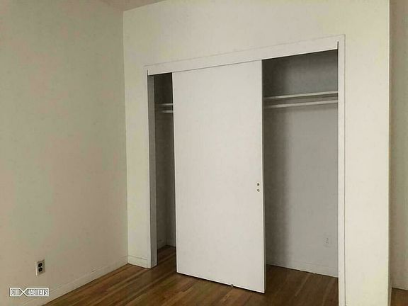 5th image of 117 W 58th St APT 6H