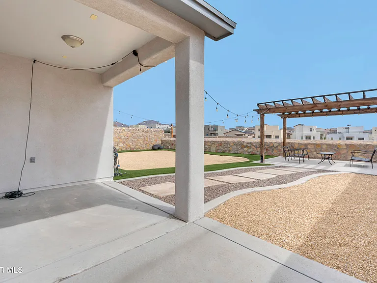 7846 Enchanted Ridge Dr — Photo 29