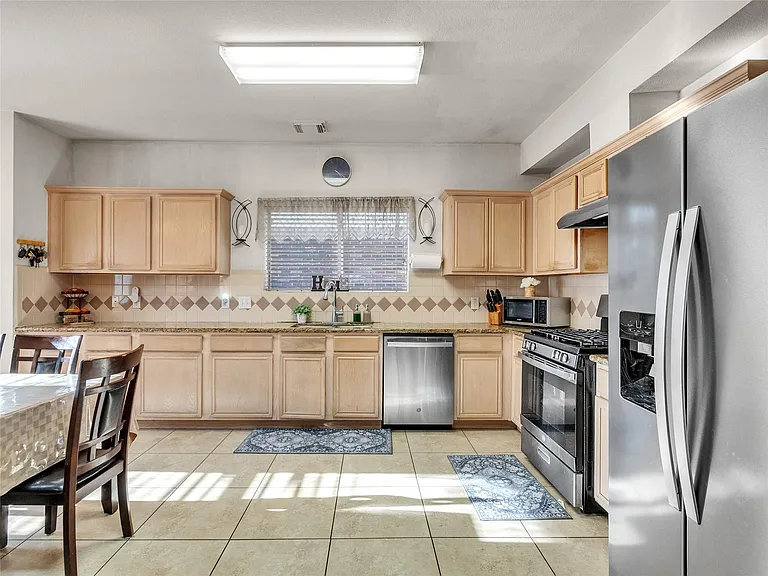 5514 Gatesprings Ln — Photo 15