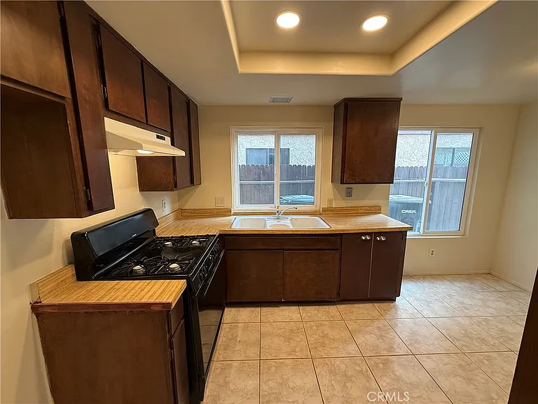 860 N Glassell St — Photo 13