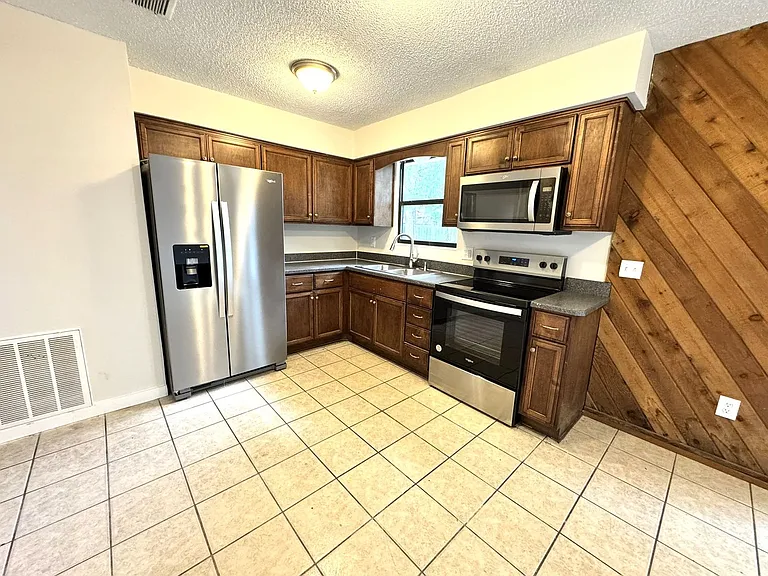 119 Arden Dr — Photo 5