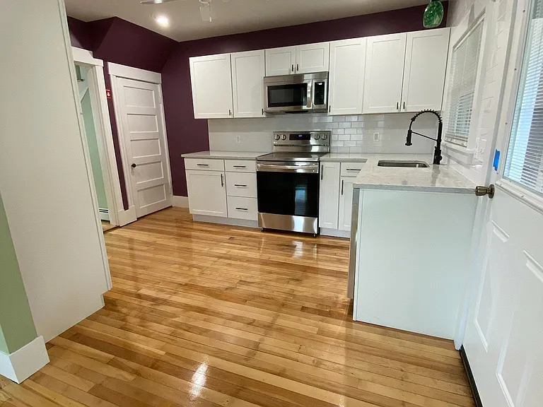 189 E Bow St #B — Photo 7