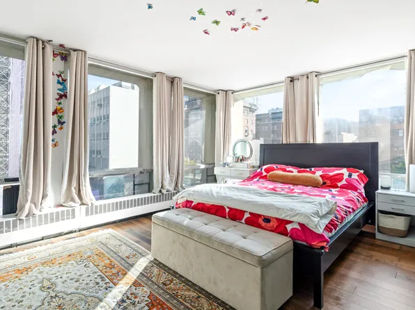 343 East 30th Street image 4 of 17