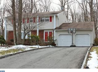 14 Woodmere Rd, North Brunswick, NJ 08902