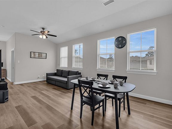 5th image of 504 2210