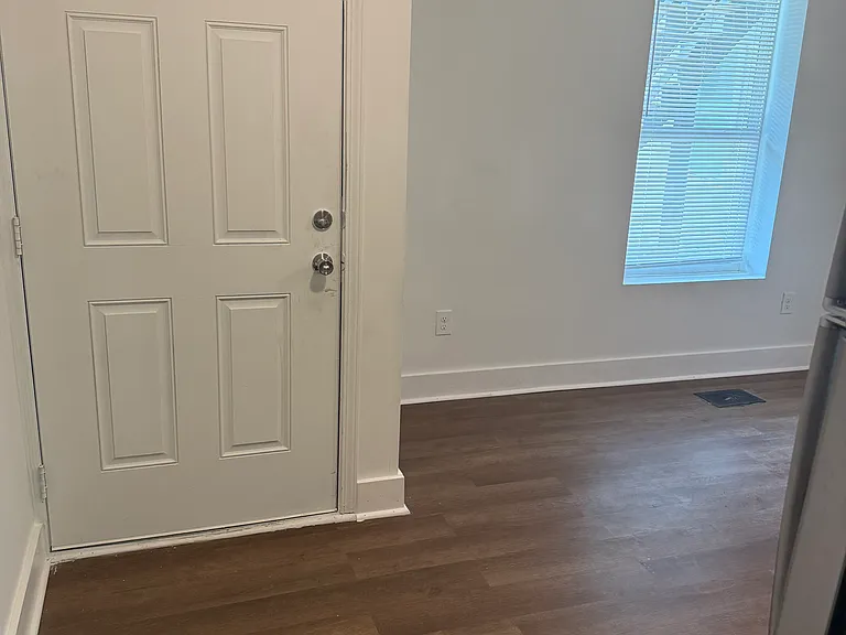 1931 Joseph E Boone Blvd NW #15 — Photo 5