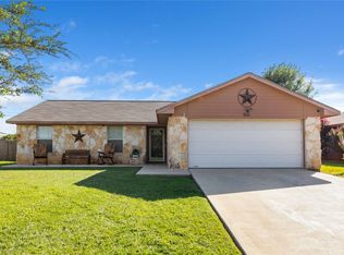 2111 8th St, Brownwood, TX 76801