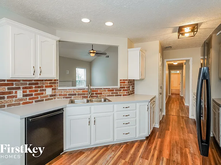 3221 Demetros Ct — Photo 6