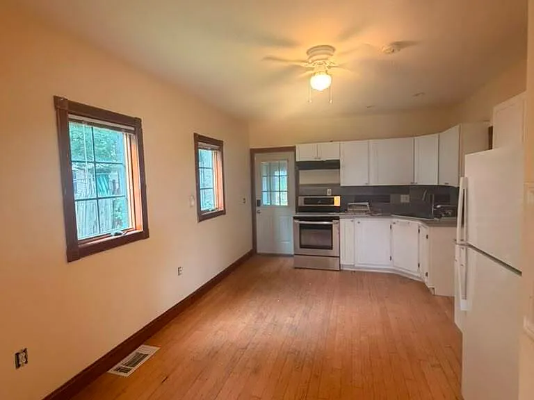 16 Terrace Ave — Photo 15