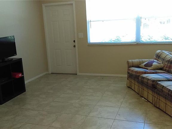 2nd image of 3340 Winton Ave