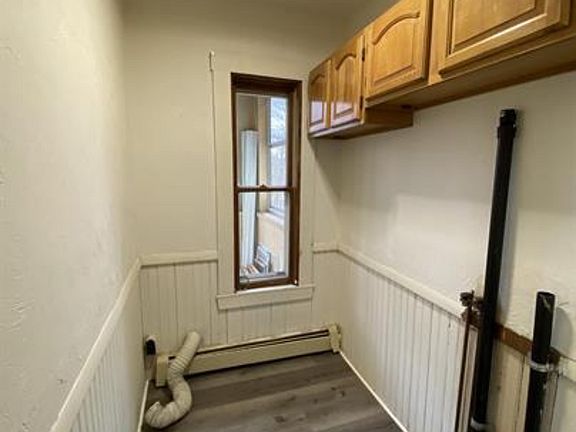 4th image of 18 Nutting St APT 2