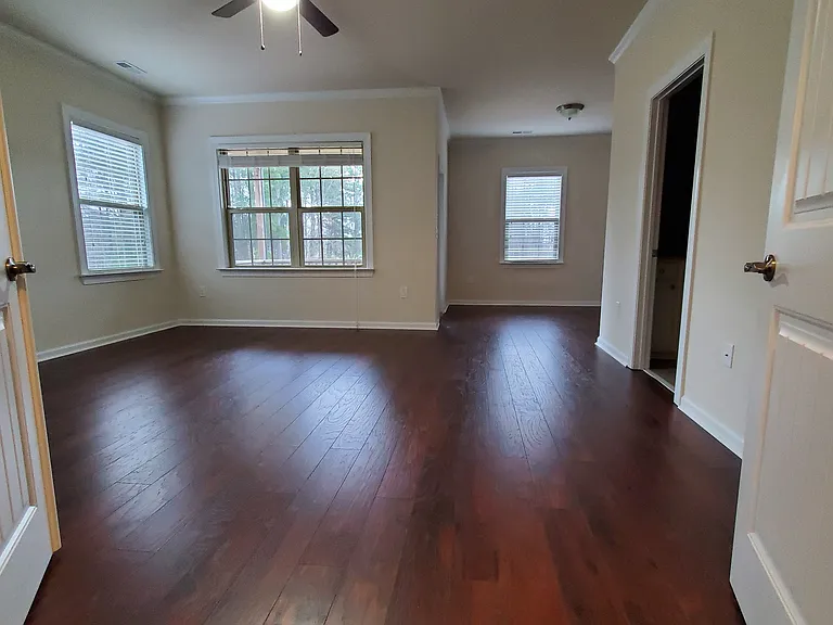 412 Daylin Dr — Photo 40