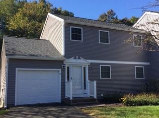 9 Tamarack Dr, Bloomfield, CT 06002