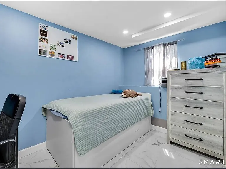 19 Miner Rd — Photo 4