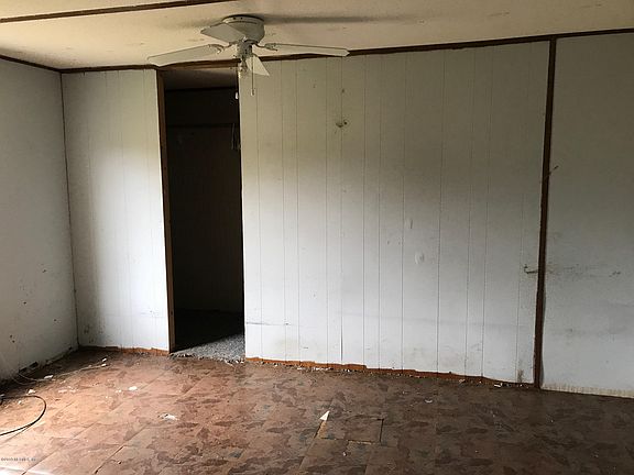 5th image of 23505 NW 42nd Ave