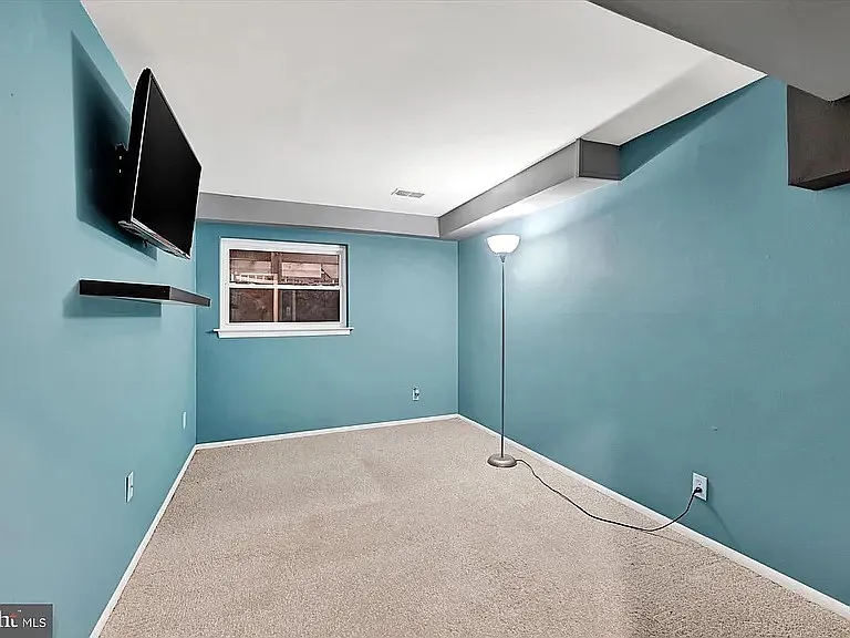 4296 Wolf Hill Dr — Photo 11