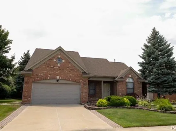 41277 Vancouver Dr, Sterling Heights, MI 48314
